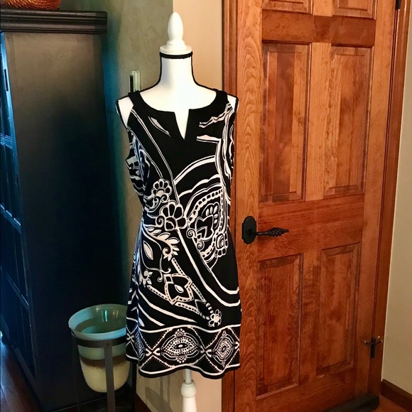 White House Black Market Dresses & Skirts - White House Black Market Dress size M